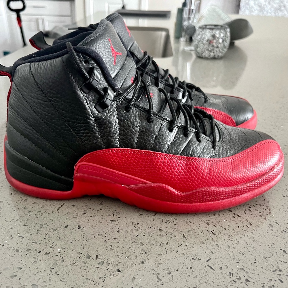 Jordan 12 great condition